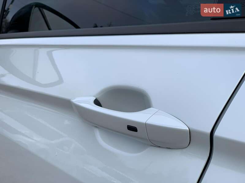 Внедорожник / Кроссовер Volkswagen Tiguan 2023 в Виннице