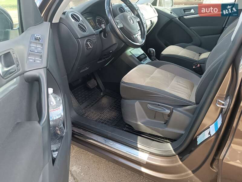 Внедорожник / Кроссовер Volkswagen Tiguan 2012 в Херсоне фото 12 Внедорожник / Кроссовер Volkswagen Tiguan 2012 в Херсоне