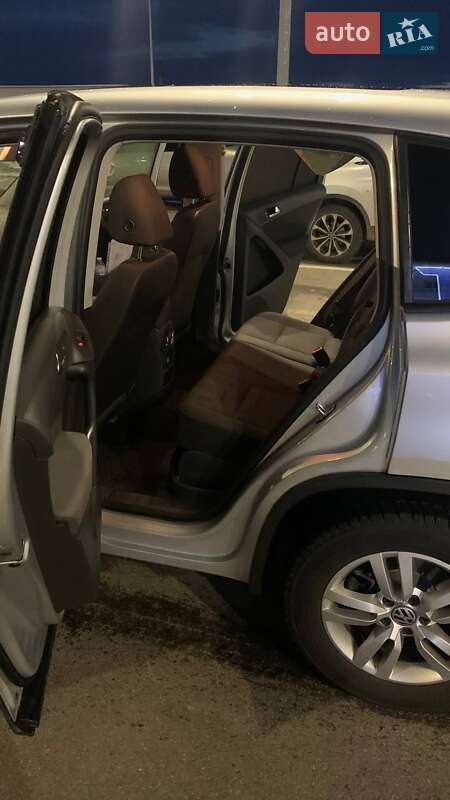 Внедорожник / Кроссовер Volkswagen Tiguan 2012 в Львове