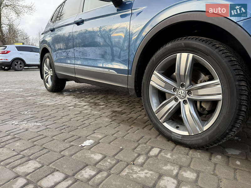 Внедорожник / Кроссовер Volkswagen Tiguan 2018 в Киеве