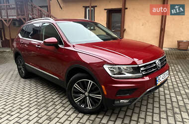 Внедорожник / Кроссовер Volkswagen Tiguan 2018 в Львове
