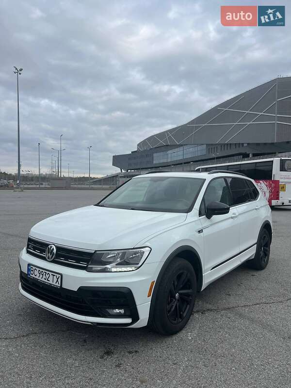 Внедорожник / Кроссовер Volkswagen Tiguan 2019 в Львове