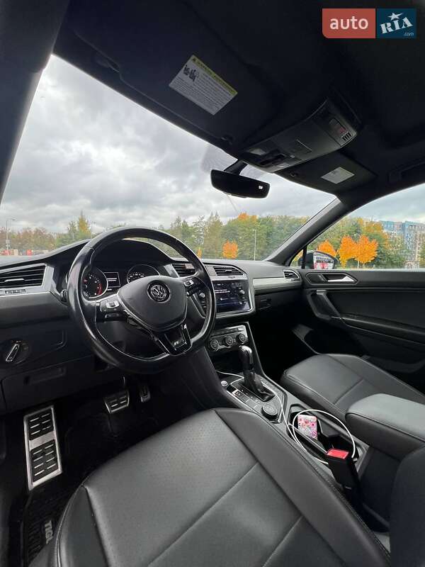 Внедорожник / Кроссовер Volkswagen Tiguan 2019 в Львове