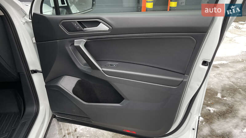 Позашляховик / Кросовер Volkswagen Tiguan 2021 в Самборі