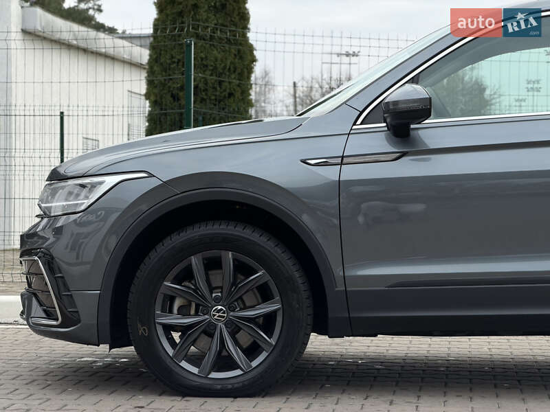 Внедорожник / Кроссовер Volkswagen Tiguan 2022 в Киеве