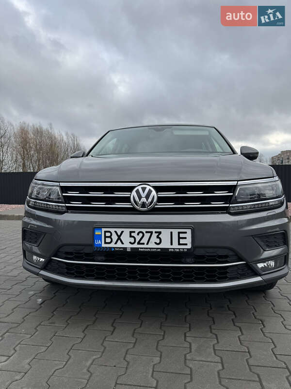 Внедорожник / Кроссовер Volkswagen Tiguan 2018 в Хмельницком