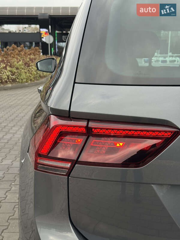 Внедорожник / Кроссовер Volkswagen Tiguan 2018 в Хмельницком