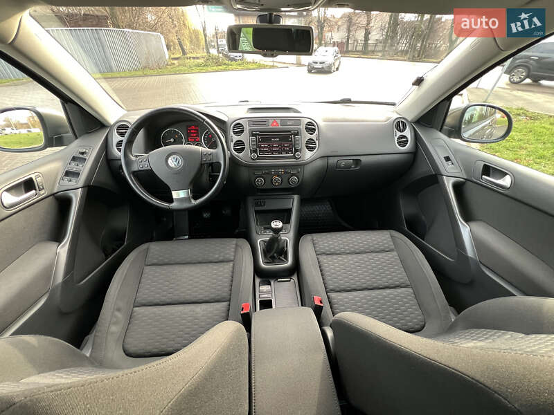 Внедорожник / Кроссовер Volkswagen Tiguan 2008 в Житомире