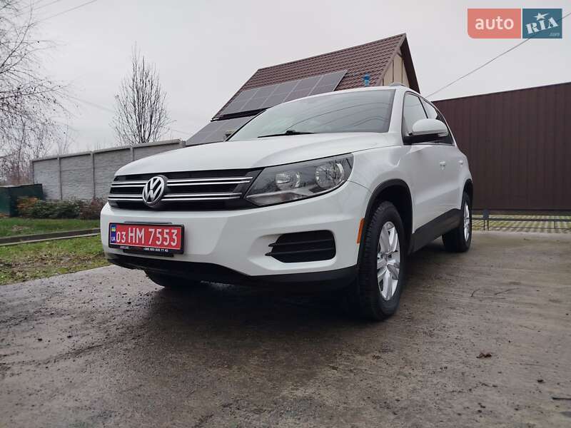 Внедорожник / Кроссовер Volkswagen Tiguan 2016 в Киеве
