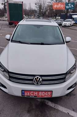 Внедорожник / Кроссовер Volkswagen Tiguan 2016 в Львове