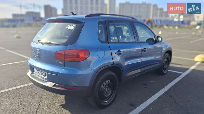 Внедорожник / Кроссовер Volkswagen Tiguan 2016 в Киеве