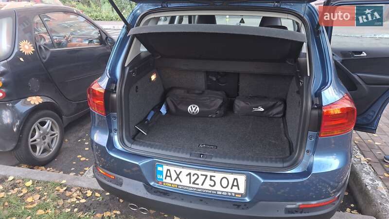 Внедорожник / Кроссовер Volkswagen Tiguan 2016 в Киеве