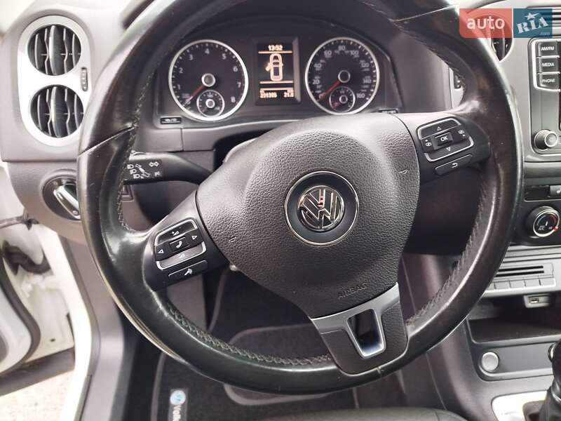 Внедорожник / Кроссовер Volkswagen Tiguan 2016 в Киеве