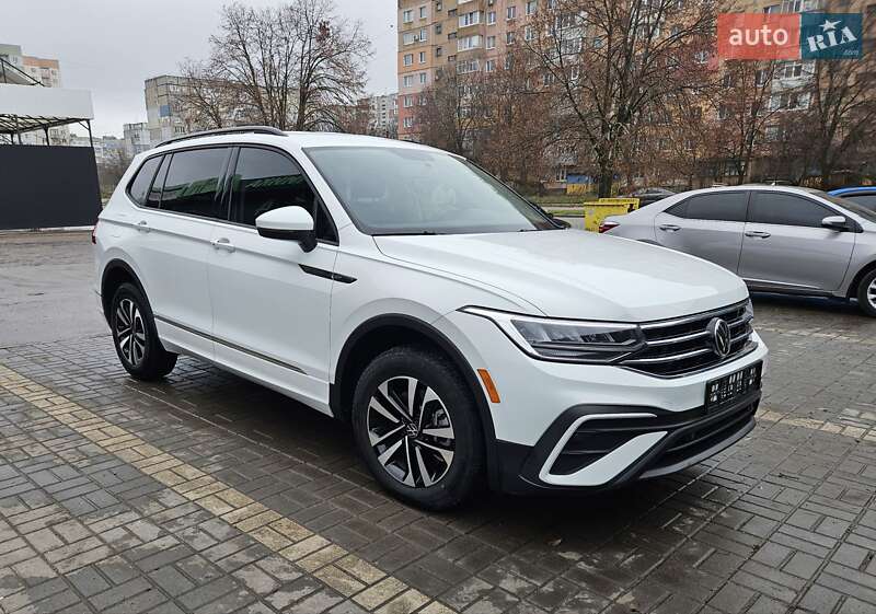 Внедорожник / Кроссовер Volkswagen Tiguan 2022 в Кропивницком