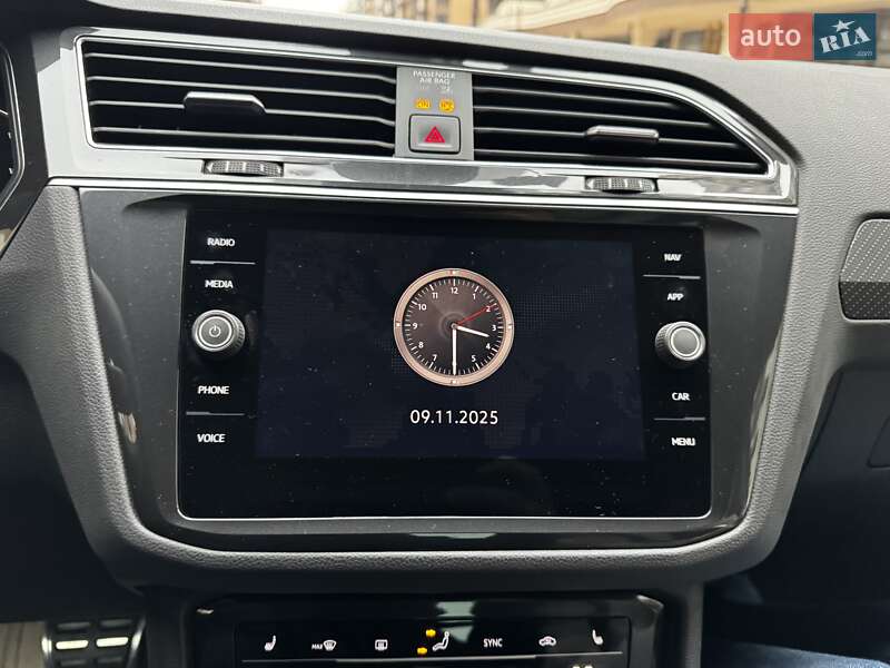 Позашляховик / Кросовер Volkswagen Tiguan 2021 в Києві