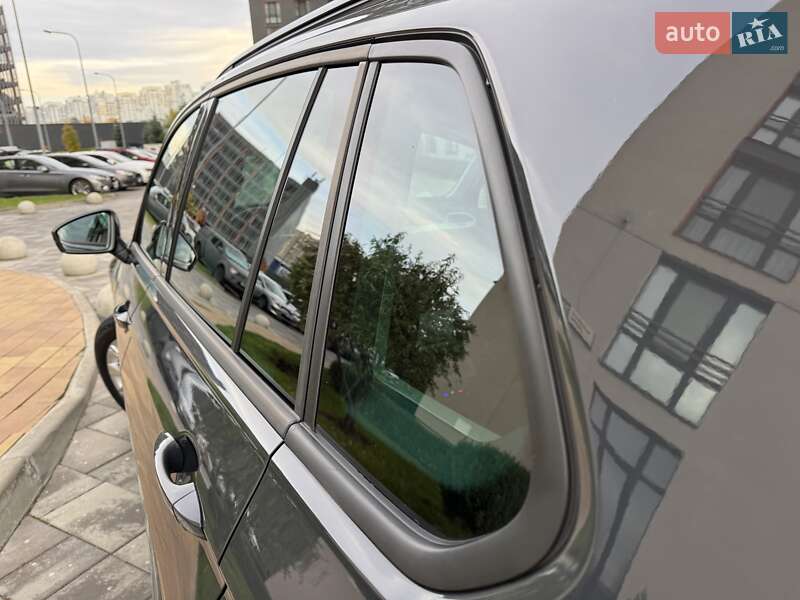 Внедорожник / Кроссовер Volkswagen Tiguan 2021 в Киеве
