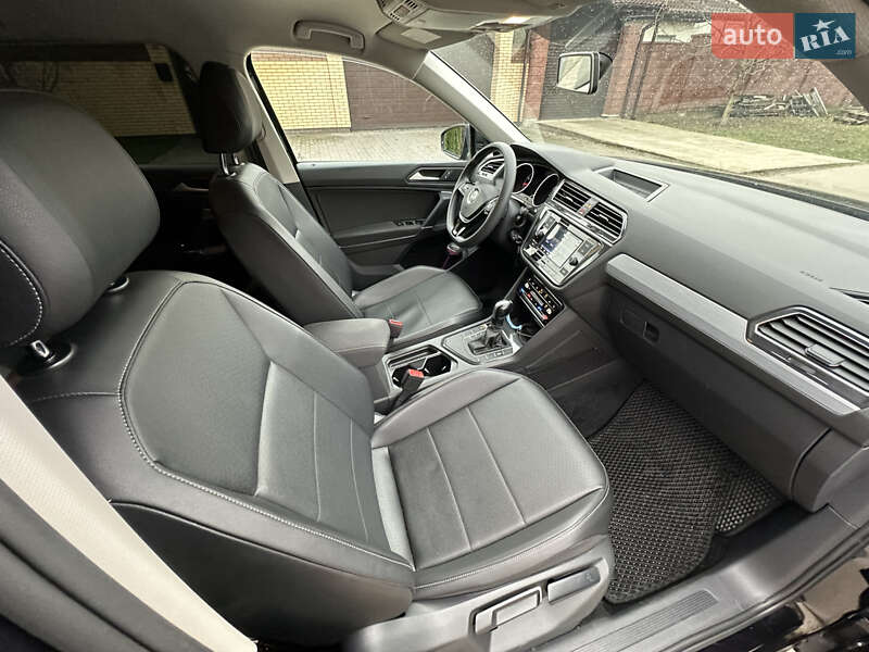 Внедорожник / Кроссовер Volkswagen Tiguan 2020 в Киеве