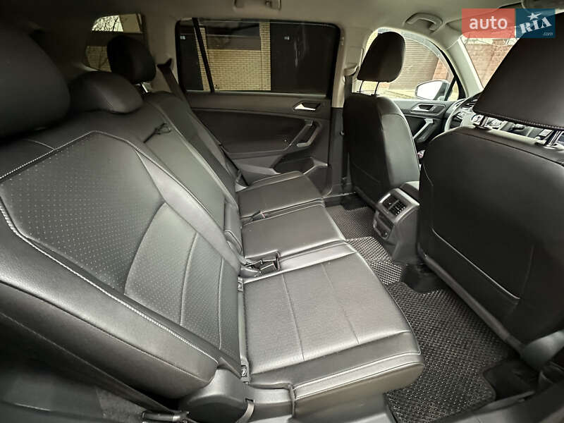 Внедорожник / Кроссовер Volkswagen Tiguan 2020 в Киеве
