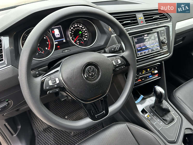 Внедорожник / Кроссовер Volkswagen Tiguan 2020 в Киеве
