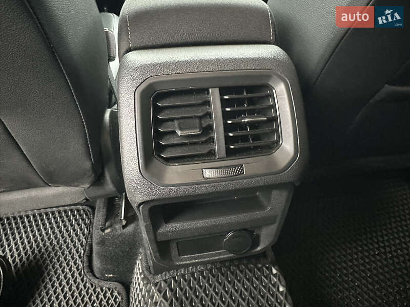 Внедорожник / Кроссовер Volkswagen Tiguan 2020 в Киеве