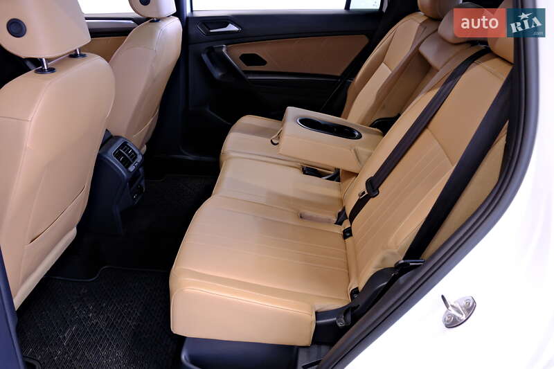 Внедорожник / Кроссовер Volkswagen Tiguan 2023 в Одессе