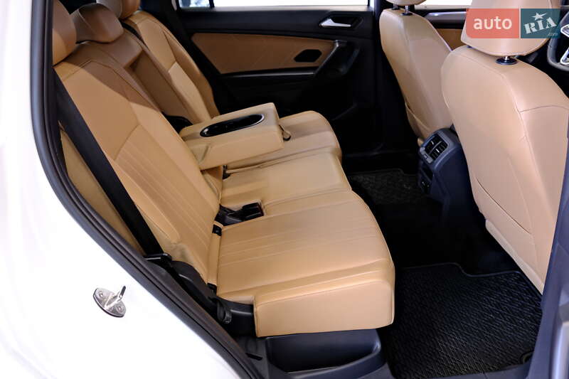 Внедорожник / Кроссовер Volkswagen Tiguan 2023 в Одессе