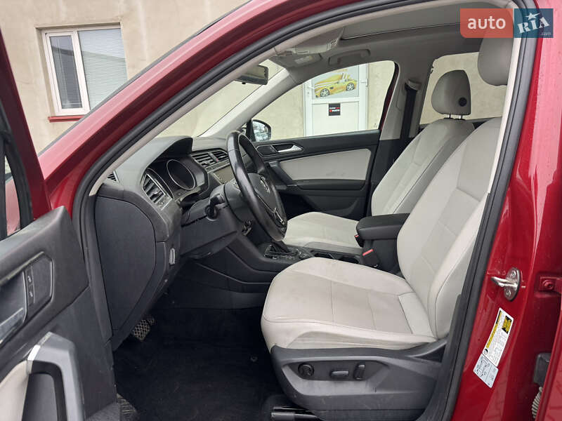 Внедорожник / Кроссовер Volkswagen Tiguan 2018 в Луцке фото 16 Внедорожник / Кроссовер Volkswagen Tiguan 2018 в Луцке