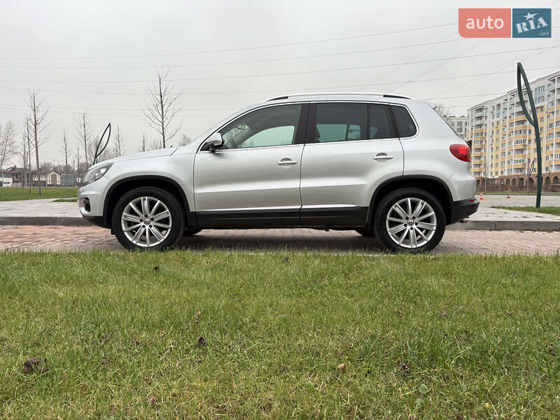 Позашляховик / Кросовер Volkswagen Tiguan 2015 в Бучі