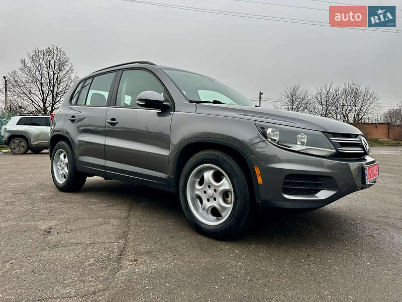 Внедорожник / Кроссовер Volkswagen Tiguan 2016 в Полтаве