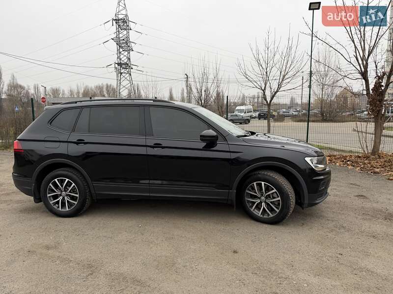 Внедорожник / Кроссовер Volkswagen Tiguan 2020 в Софиевской Борщаговке фото 6 Внедорожник / Кроссовер Volkswagen Tiguan 2020 в Софиевской Борщаговке