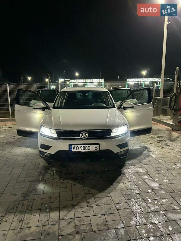 Позашляховик / Кросовер Volkswagen Tiguan 2020 в Хусті
