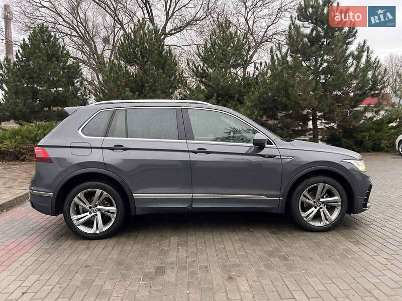 Внедорожник / Кроссовер Volkswagen Tiguan 2021 в Каменке