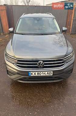 Позашляховик / Кросовер Volkswagen Tiguan 2022 в Харкові