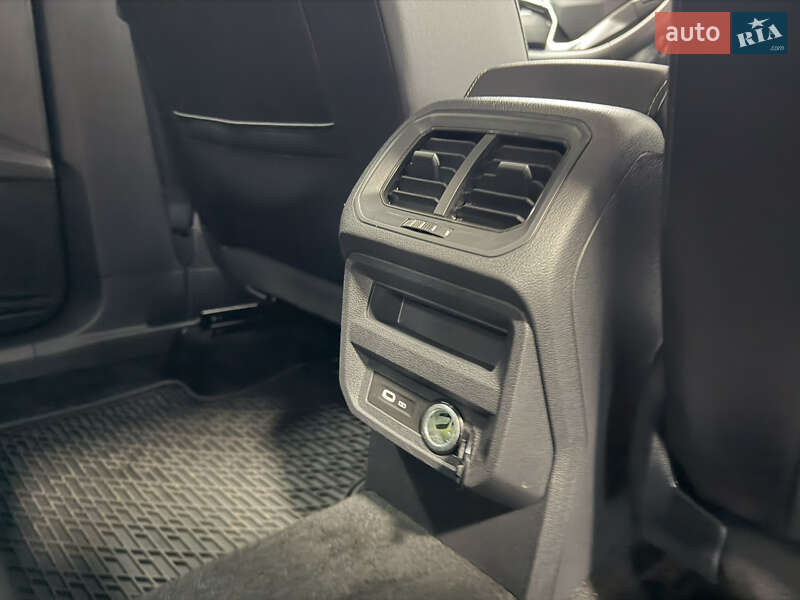 Внедорожник / Кроссовер Volkswagen Tiguan 2023 в Одессе