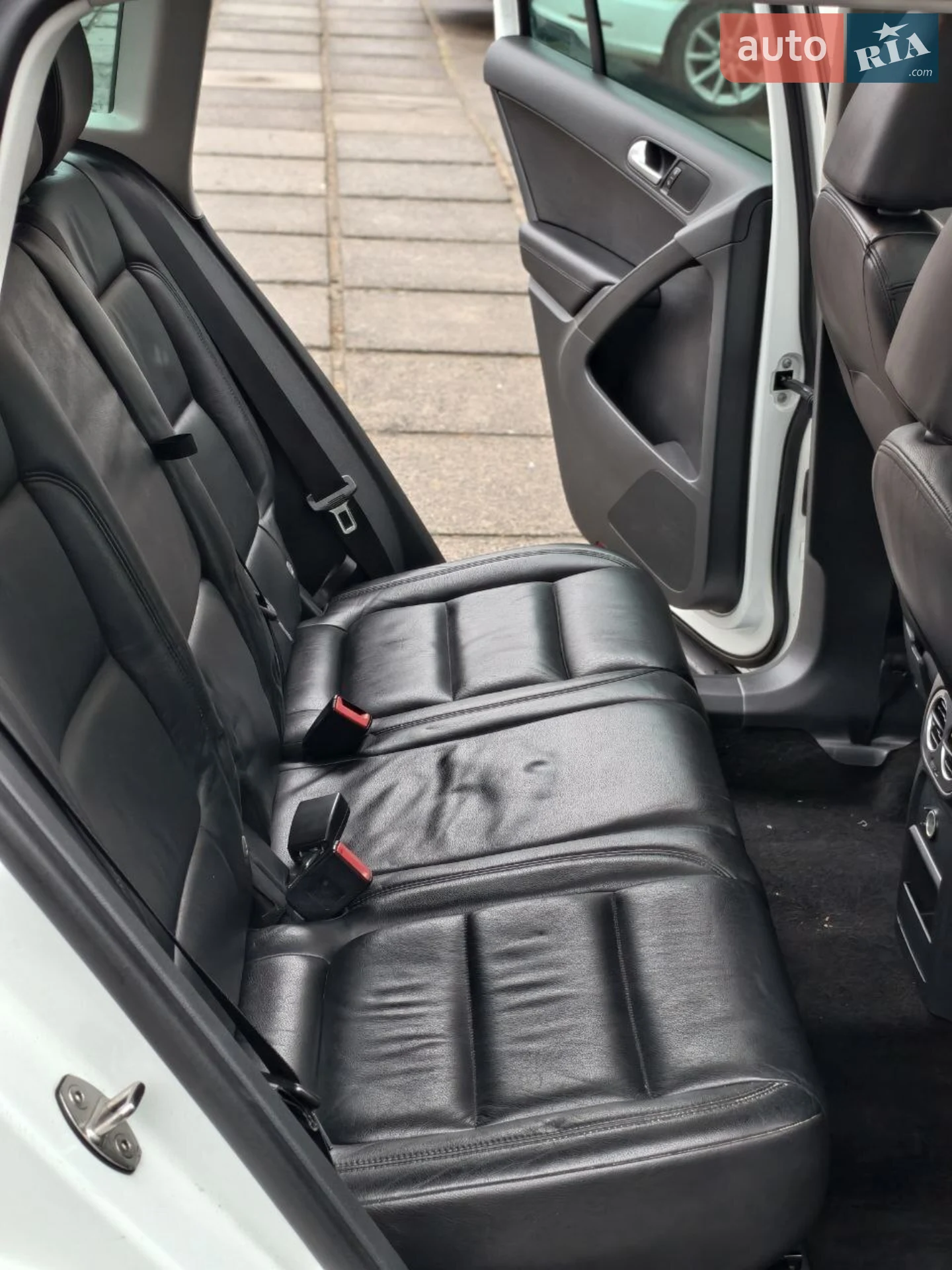 2017 Volkswagen Tiguan - мініатюра 19