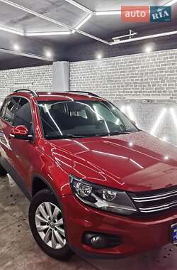 Внедорожник / Кроссовер Volkswagen Tiguan 2012 в Киеве