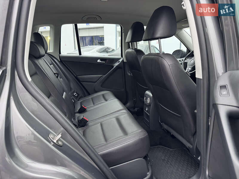 Внедорожник / Кроссовер Volkswagen Tiguan 2016 в Киеве
