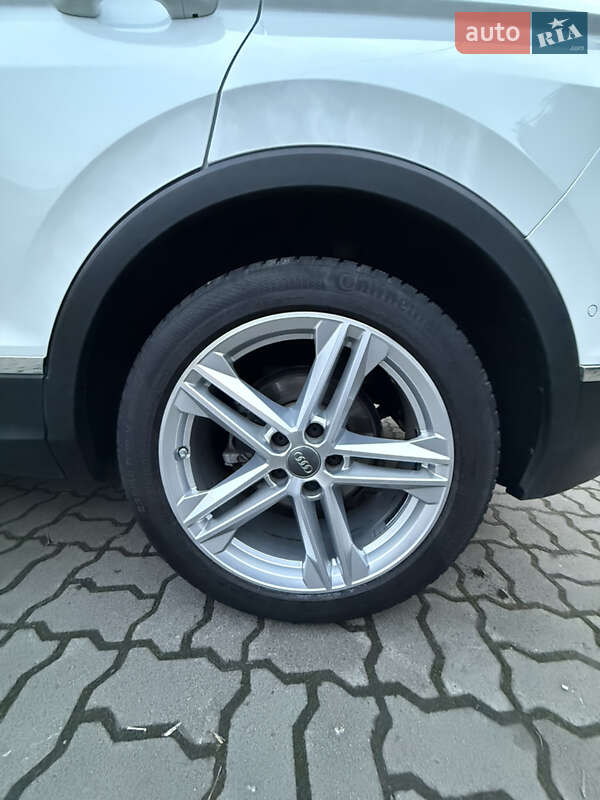 Внедорожник / Кроссовер Volkswagen Tiguan 2017 в Луцке