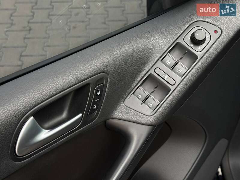 Позашляховик / Кросовер Volkswagen Tiguan 2014 в Києві