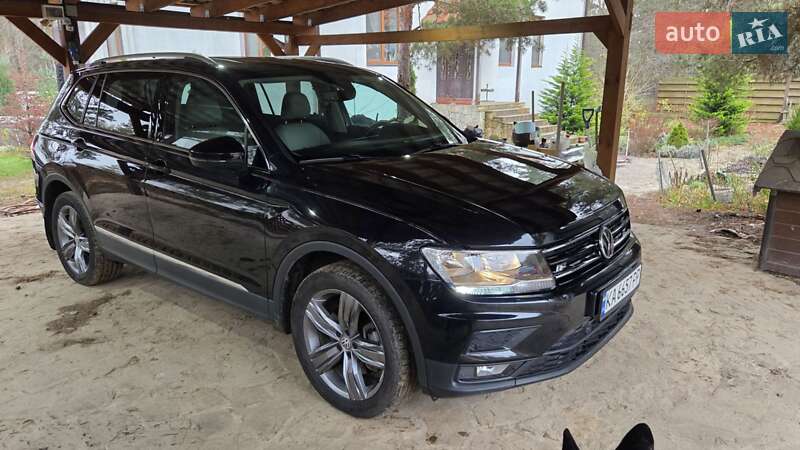 Внедорожник / Кроссовер Volkswagen Tiguan 2020 в Киеве