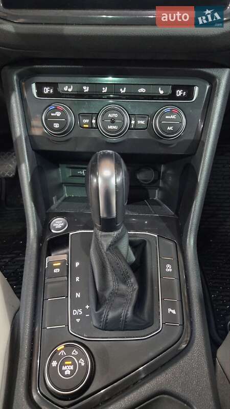 Внедорожник / Кроссовер Volkswagen Tiguan 2020 в Киеве