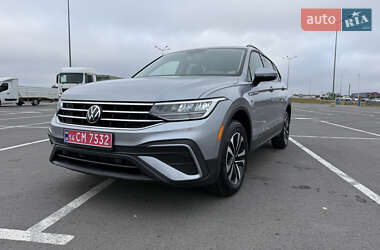Внедорожник / Кроссовер Volkswagen Tiguan 2022 в Львове