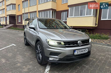 Внедорожник / Кроссовер Volkswagen Tiguan 2017 в Киеве