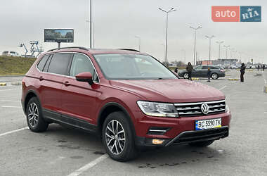 Внедорожник / Кроссовер Volkswagen Tiguan 2019 в Львове
