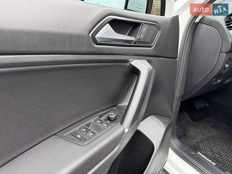 Внедорожник / Кроссовер Volkswagen Tiguan 2018 в Киеве фото 29 Внедорожник / Кроссовер Volkswagen Tiguan 2018 в Киеве