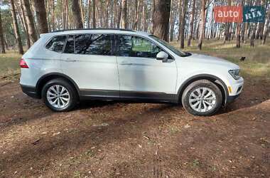 Позашляховик / Кросовер Volkswagen Tiguan 2018 в Сумах