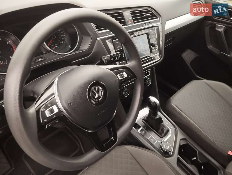 Внедорожник / Кроссовер Volkswagen Tiguan 2018 в Белой Церкви фото 9 Внедорожник / Кроссовер Volkswagen Tiguan 2018 в Белой Церкви