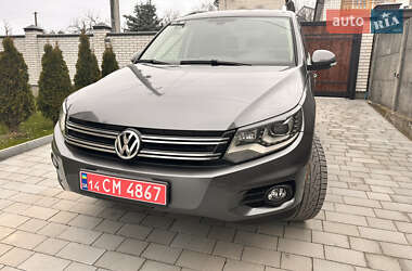 Позашляховик / Кросовер Volkswagen Tiguan 2016 в Миколаєві