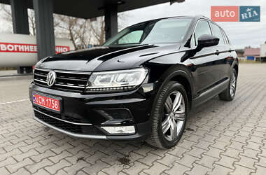 Внедорожник / Кроссовер Volkswagen Tiguan 2017 в Бережанах
