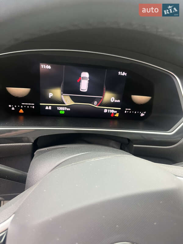 Внедорожник / Кроссовер Volkswagen Tiguan 2022 в Днепре